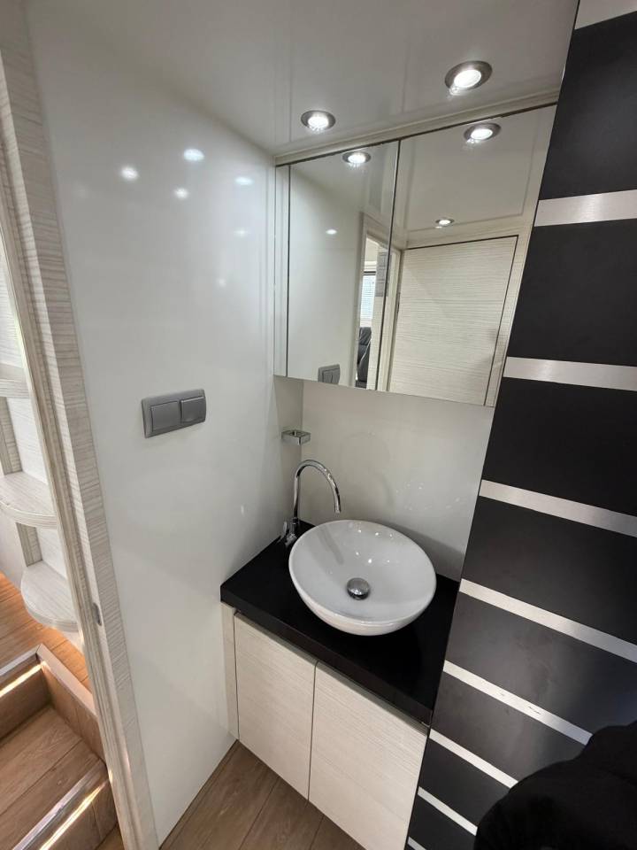 Horsebox NON-HGV EQUIX VOLVO 2016 Used