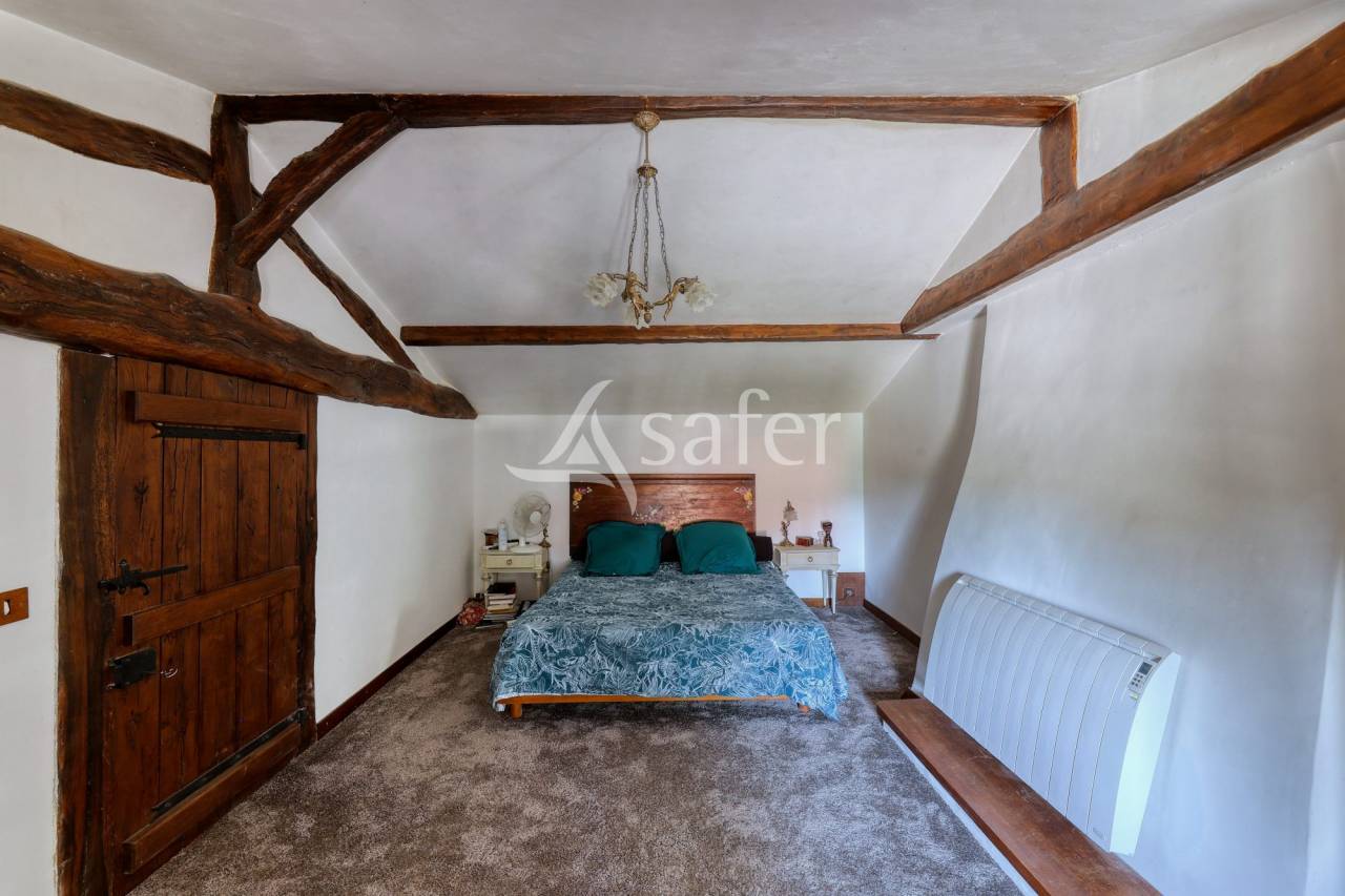 Equestrian property  Vend&eacute;e