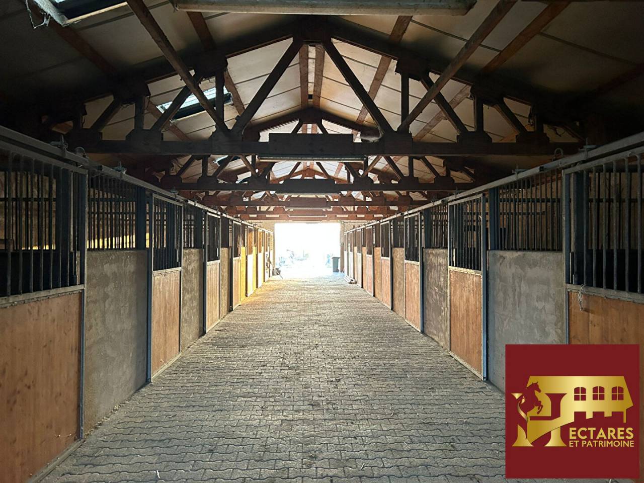 Equestrian property  Gard