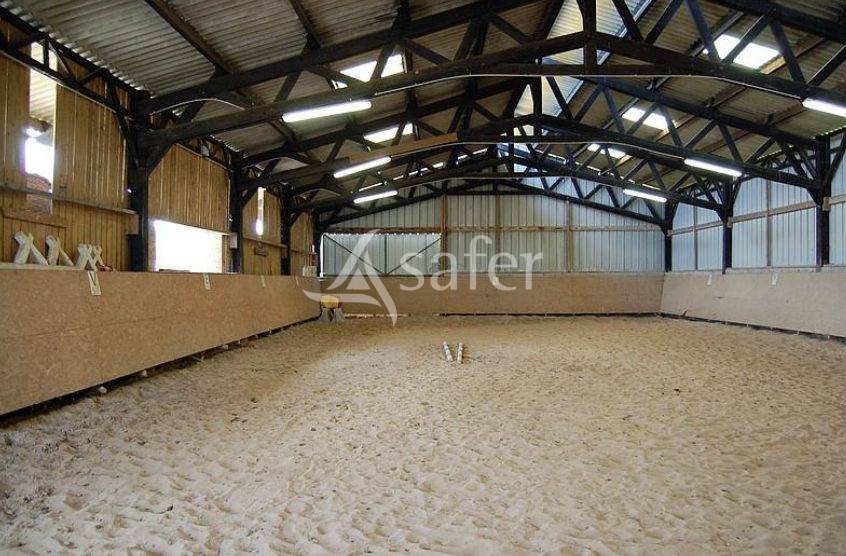 Equestrian property  Mayenne