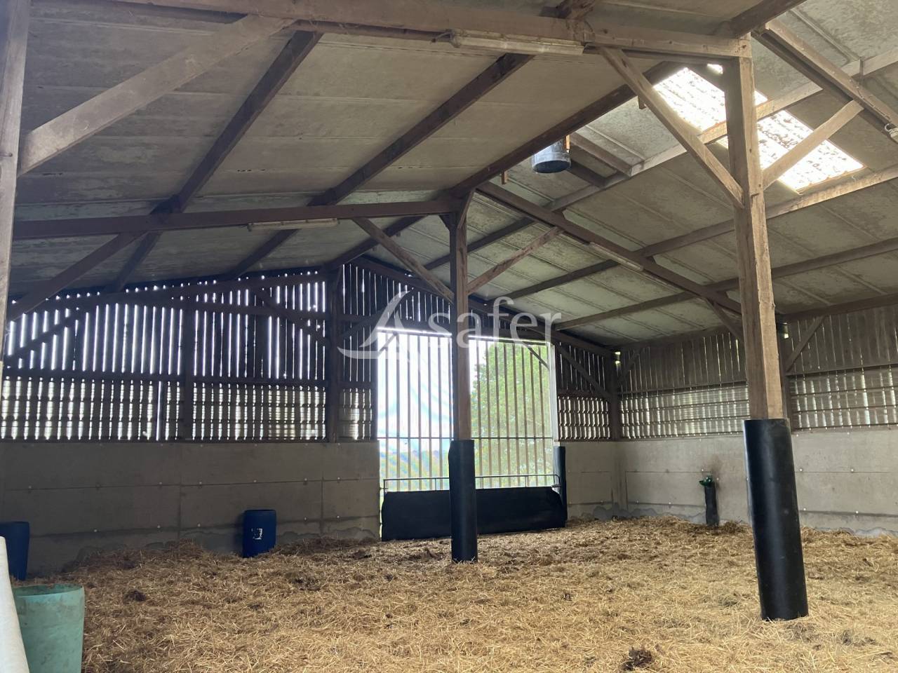 Equestrian property  Mayenne