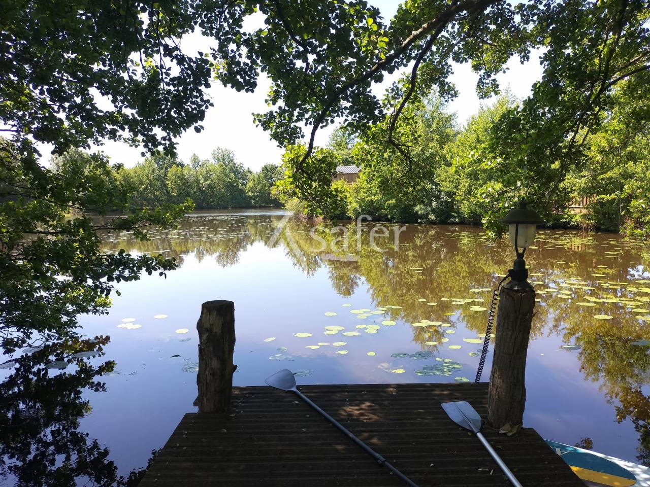 Other country property  Vend&eacute;e