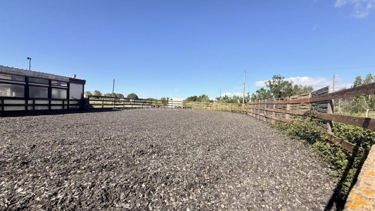 Equestrian property  H&eacute;rault