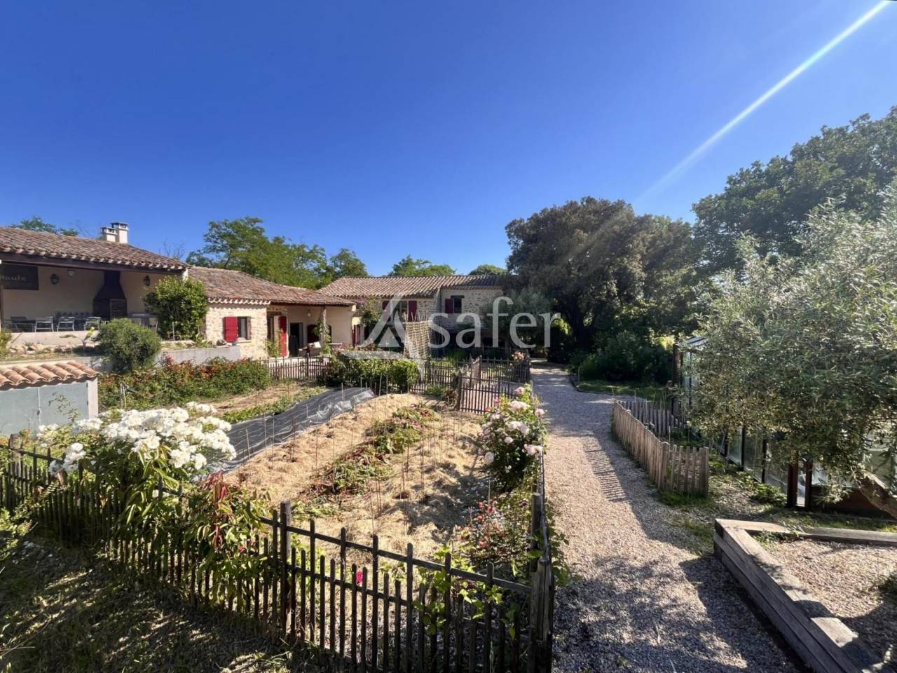 Other country property  H&eacute;rault