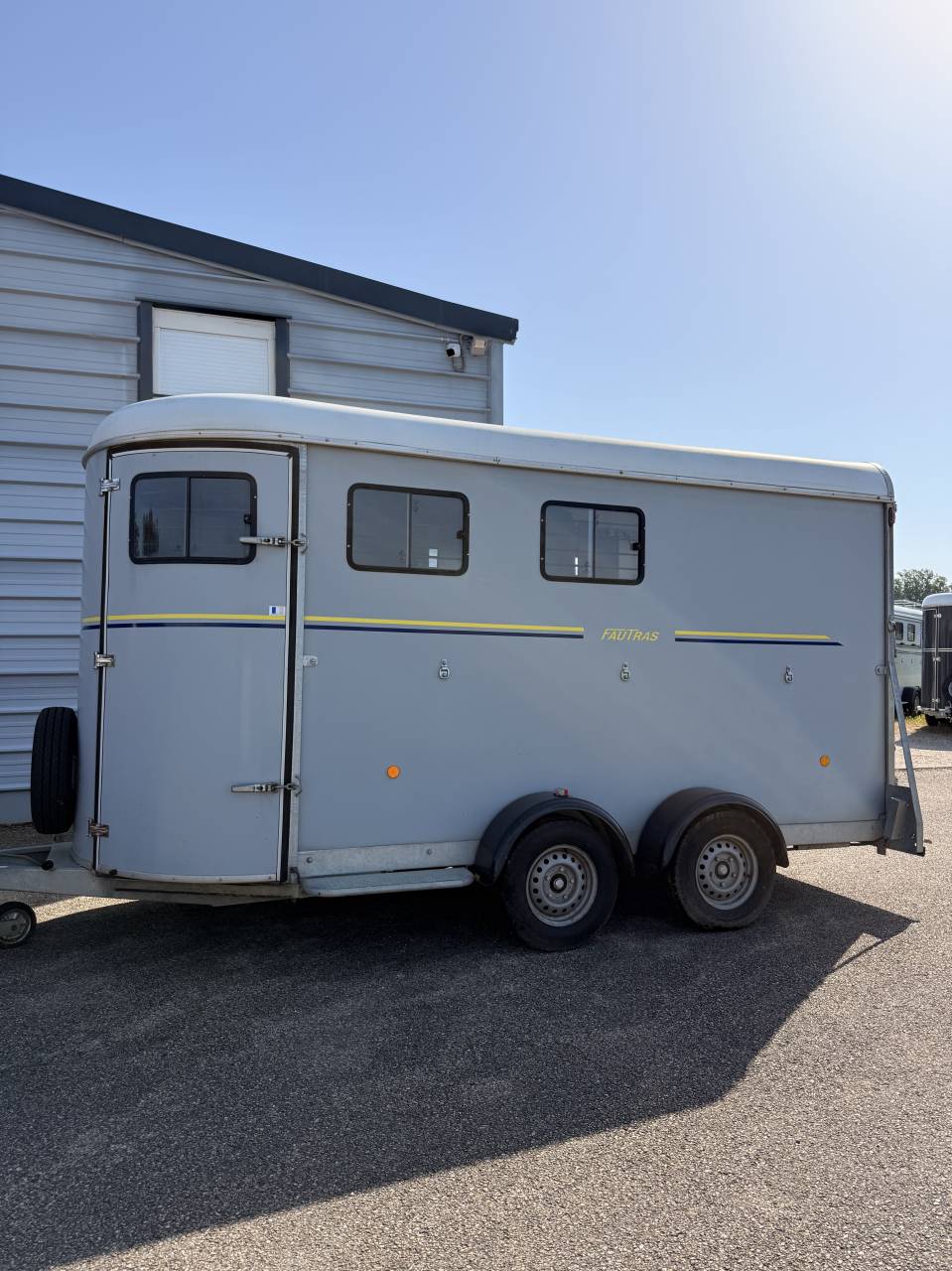 Horse trailer Fautras OBLIC +3  3 Stalls 2019 Used