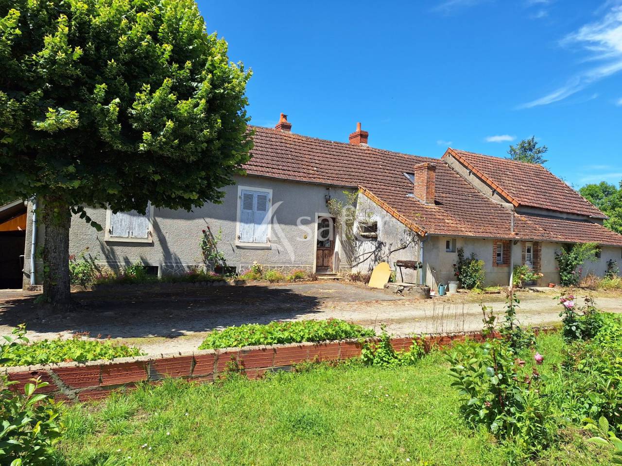 Equestrian property  Indre