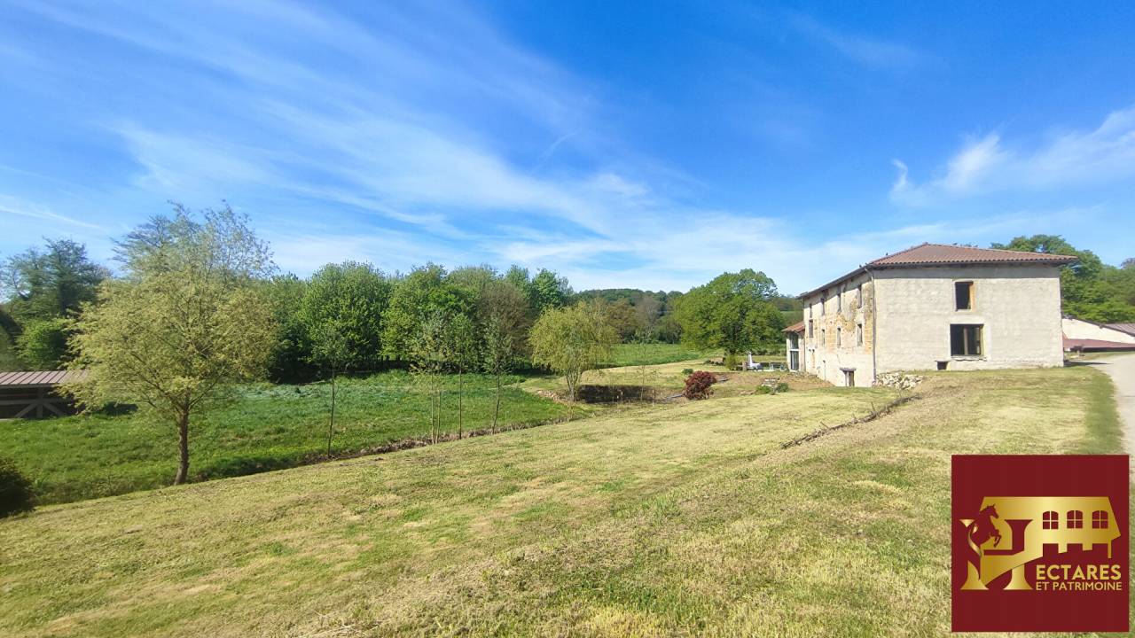 Equestrian property  Ain