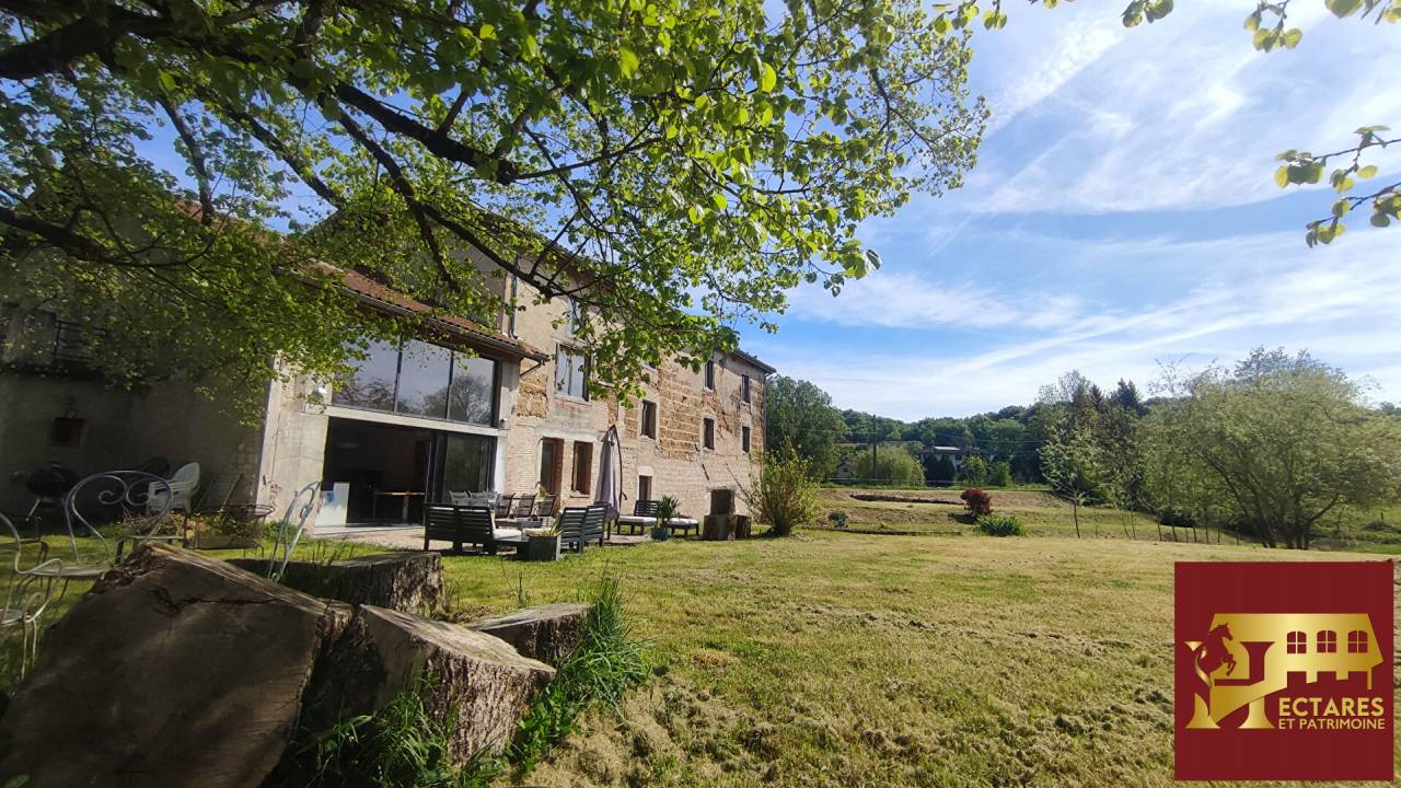 Equestrian property  Ain