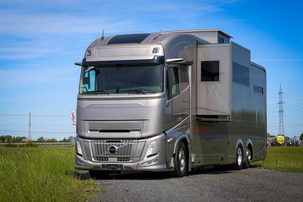 Horsebox NON-HGV Volvo Volvo FH500 Aero interhorse 2026 New