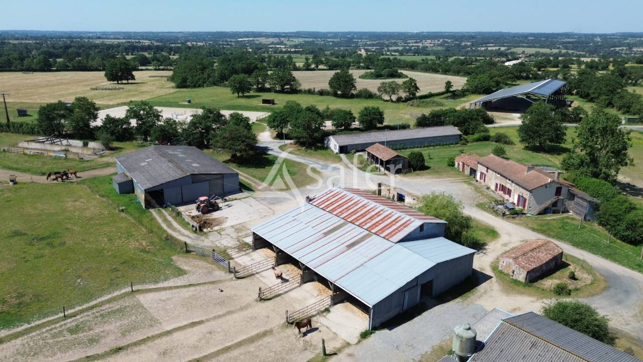 Equestrian property  Deux-S&egrave;vres