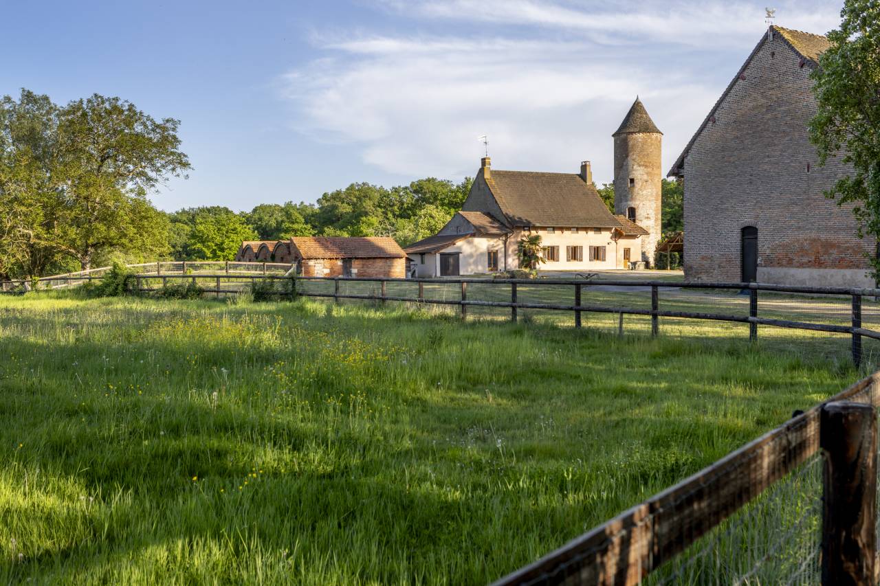 Luxurious equestrian property  Sa&ocirc;ne-et-Loire
