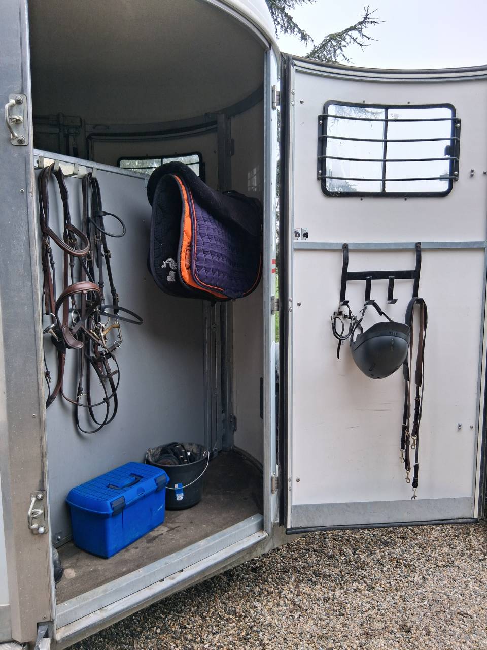 Horse trailer Fautras  3 Stalls 2019 Used