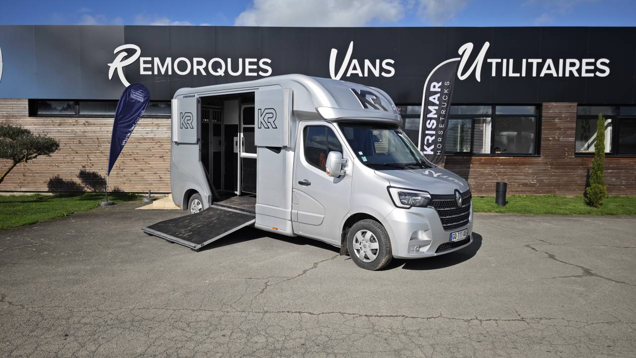 Horsebox HGV Krismar Master 5 places assises Stalles  2020 Used