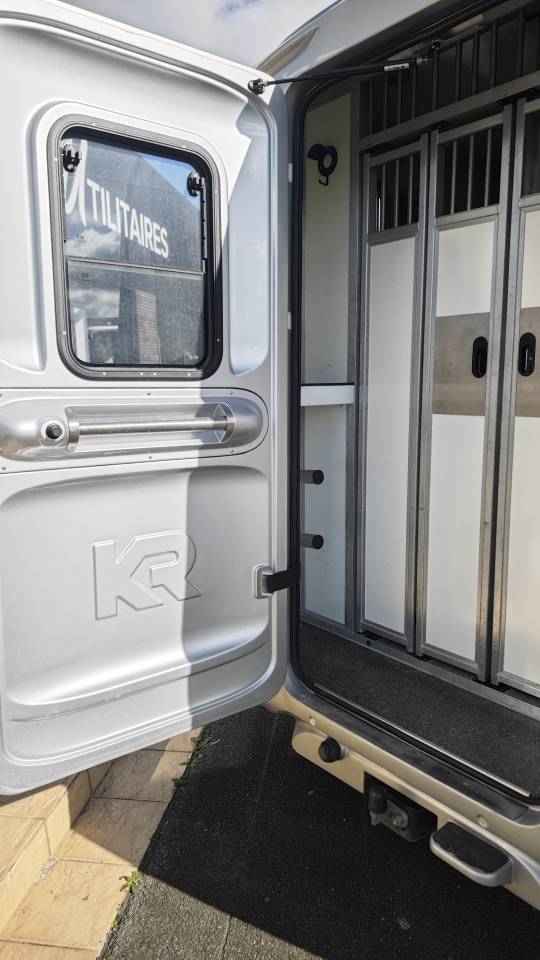 Horsebox HGV Krismar Master 5 places assises Stalles  2020 Used