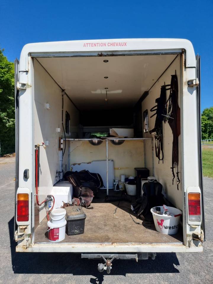 Horsebox HGV Renault Renault Master 2 1985 Used
