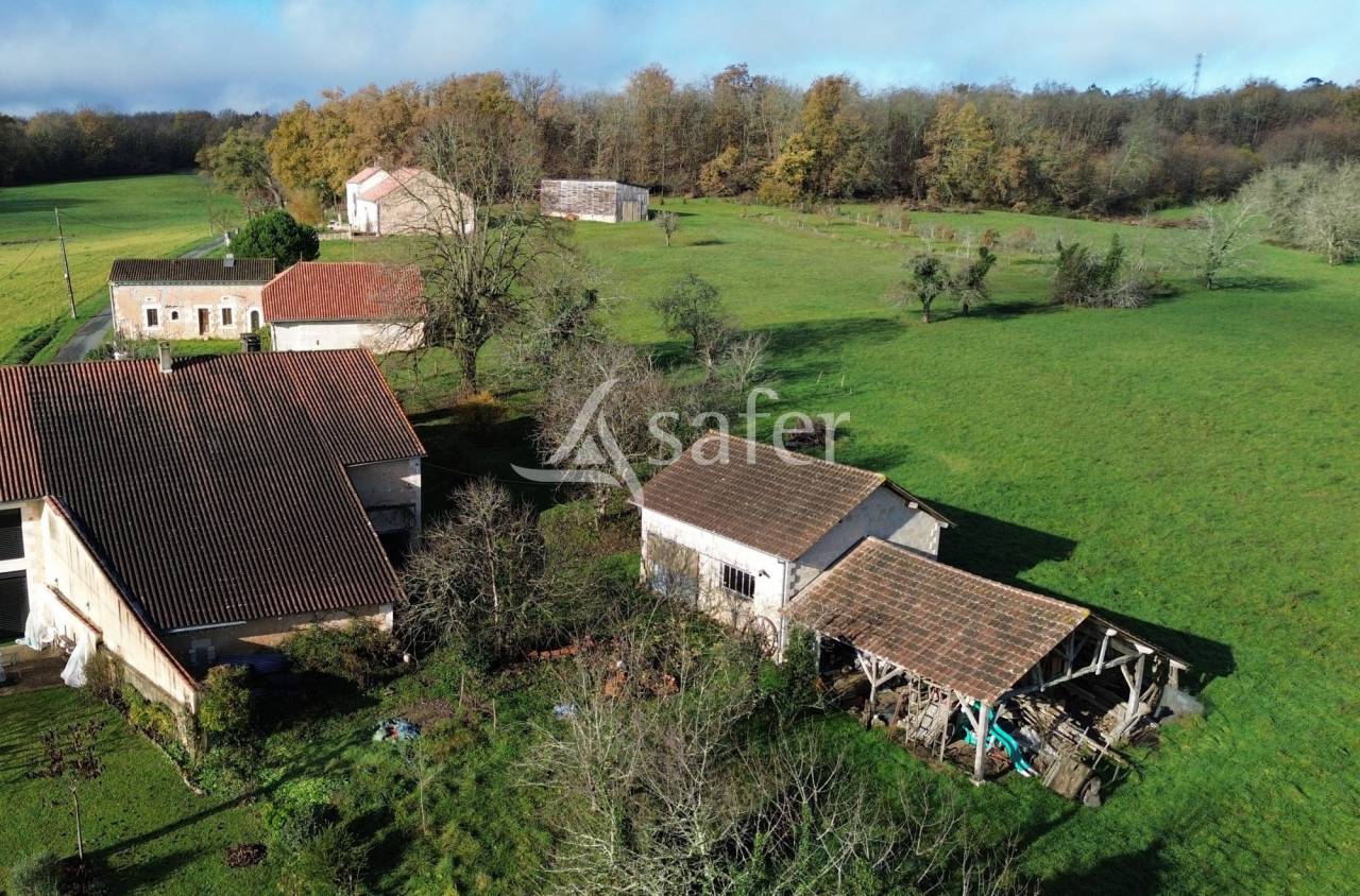 Equestrian property  Dordogne