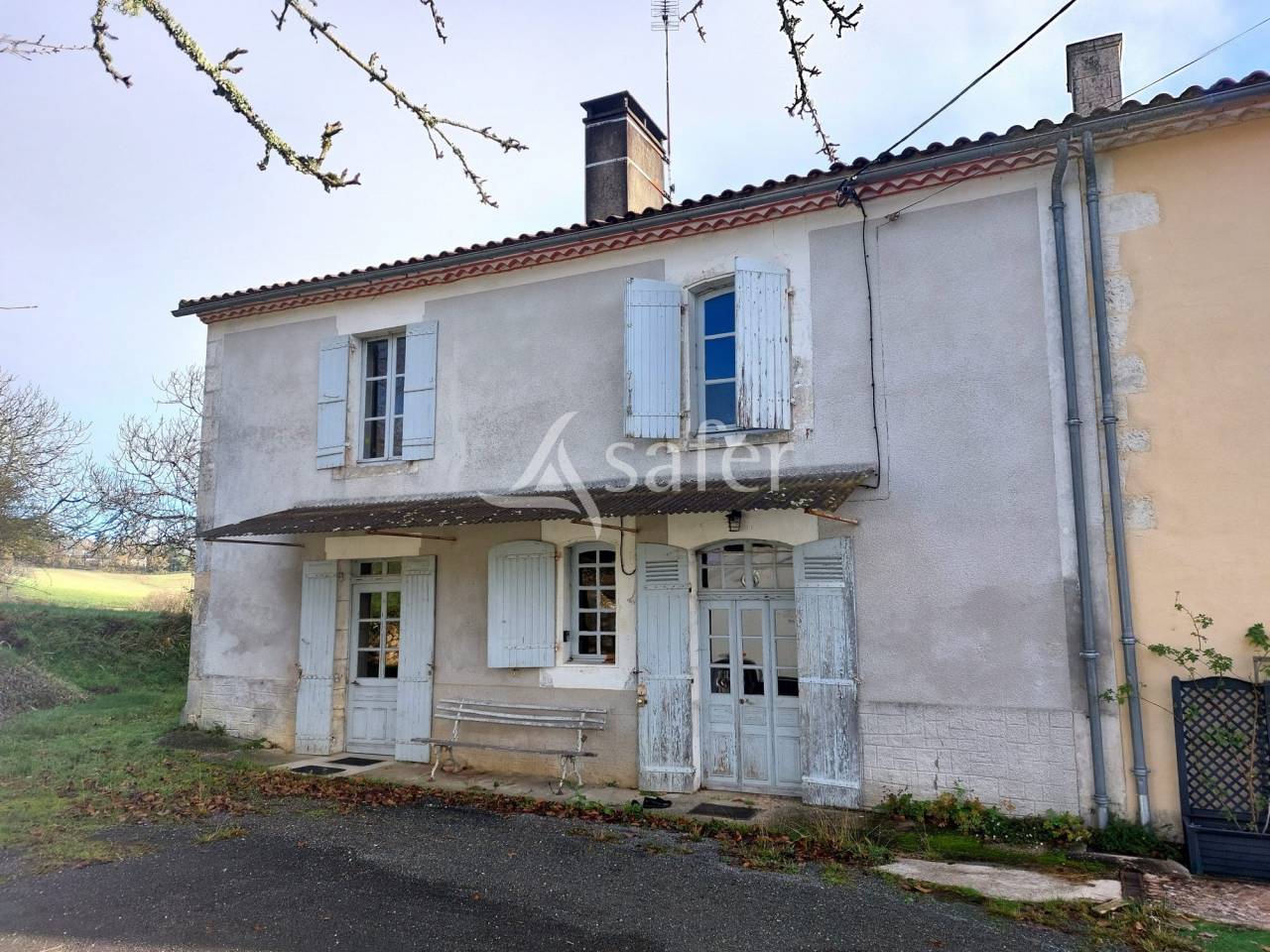 Equestrian property  Dordogne