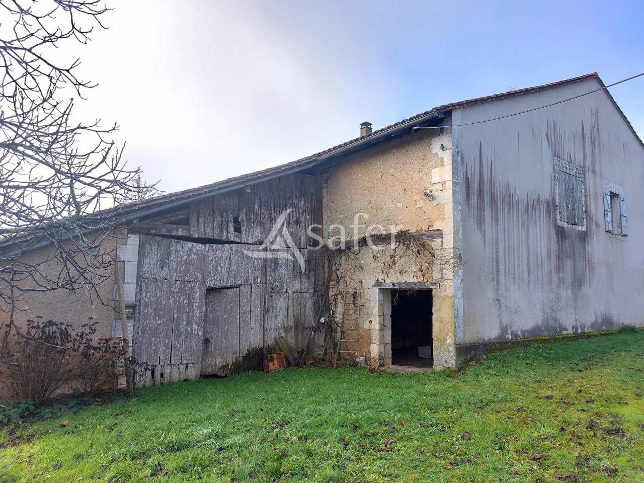 Equestrian property  Dordogne