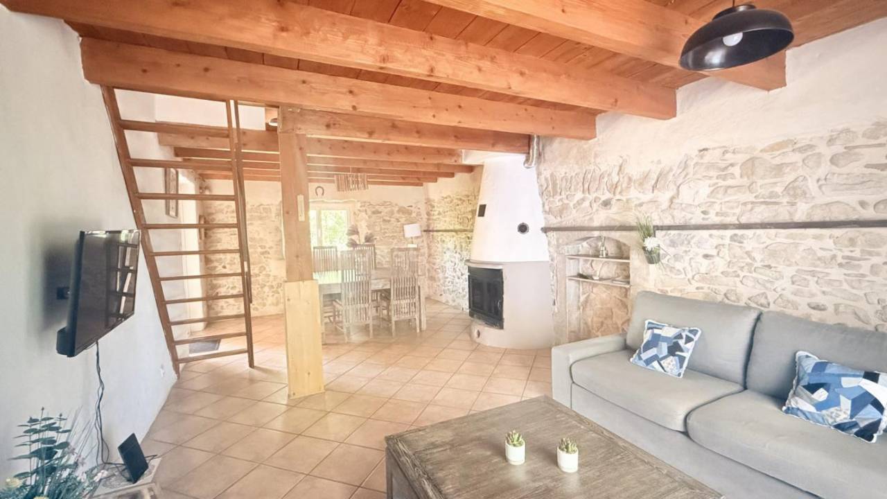 Equestrian property  Vaucluse