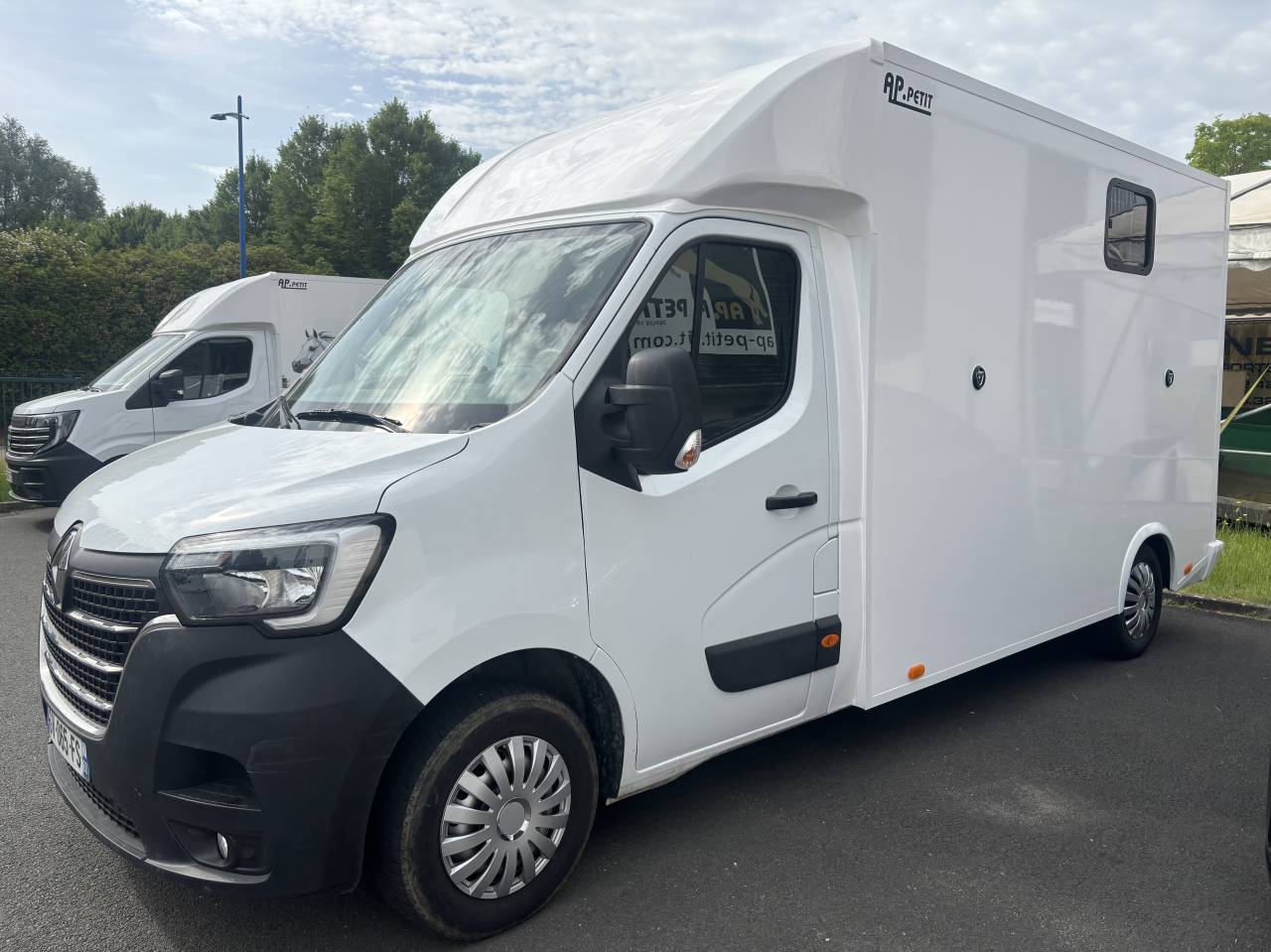 Horsebox HGV AP Petit Renault Master L3 2022 New