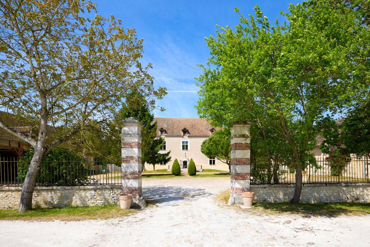 Equestrian property  Loiret