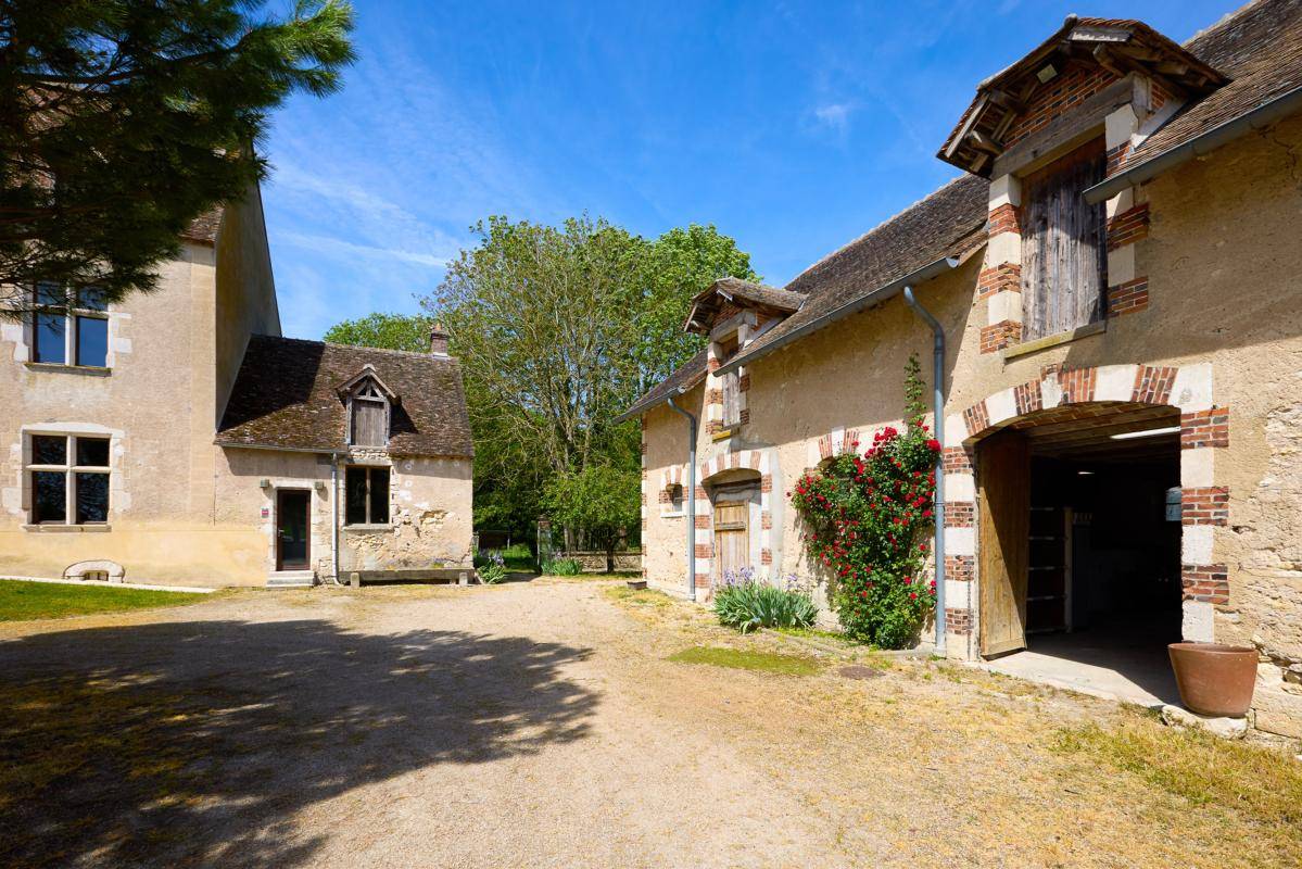 Equestrian property  Loiret