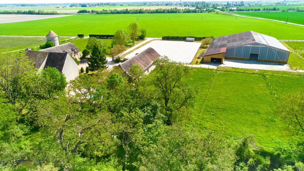 Equestrian property  Loiret