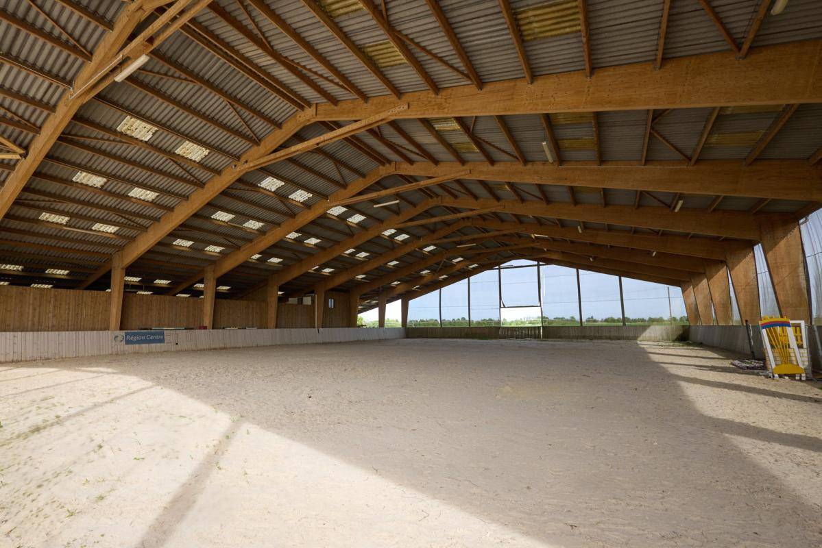 Equestrian property  Loiret