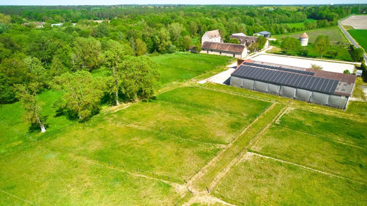 Equestrian property  Loiret