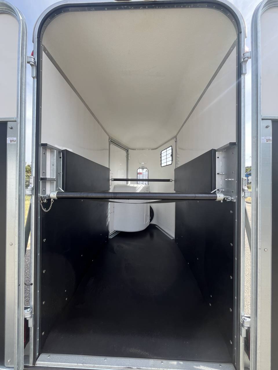 Horse trailer Fautras  1,5 Stalls 2025 Used