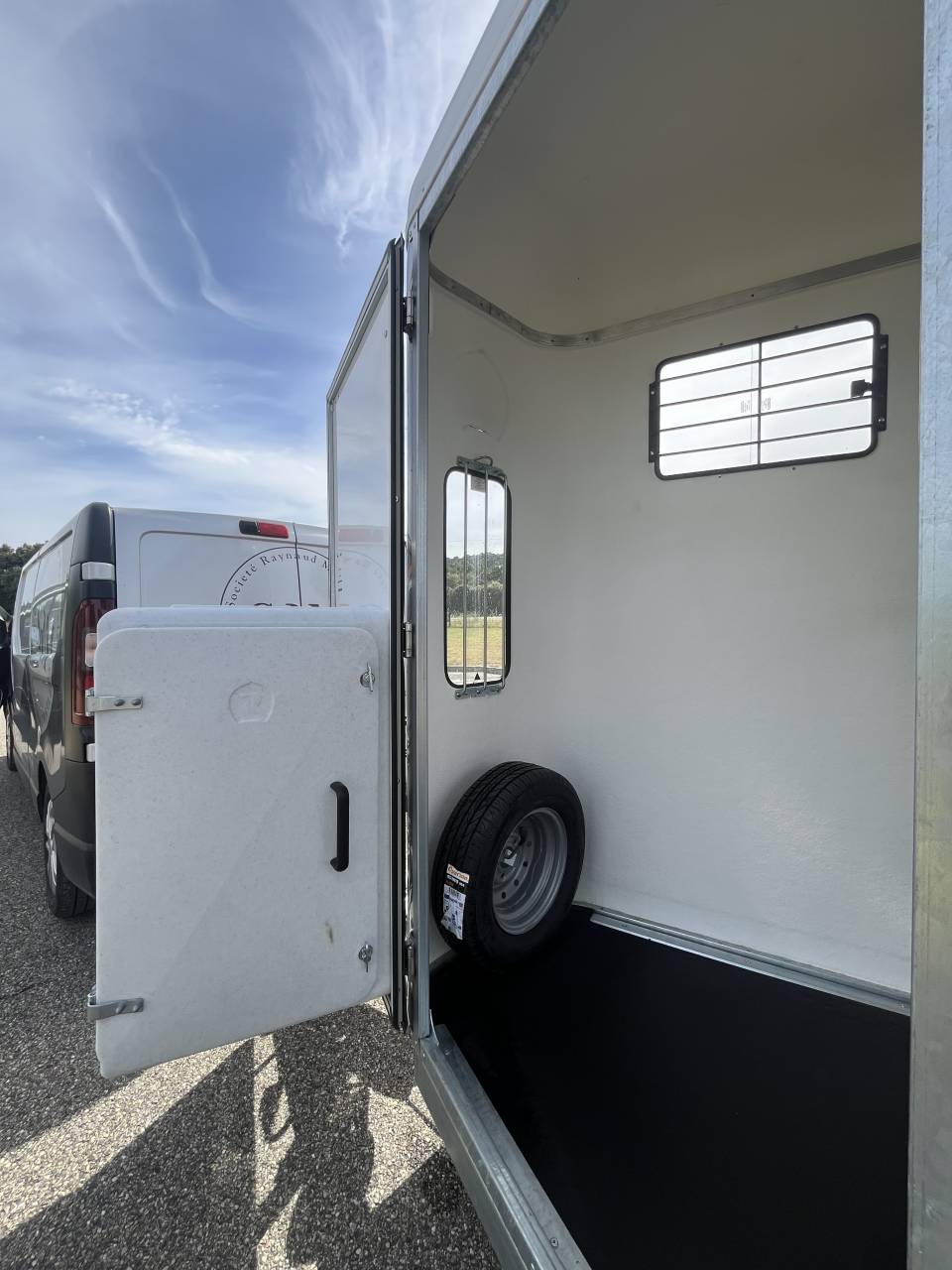 Horse trailer Fautras  1,5 Stalls 2025 Used
