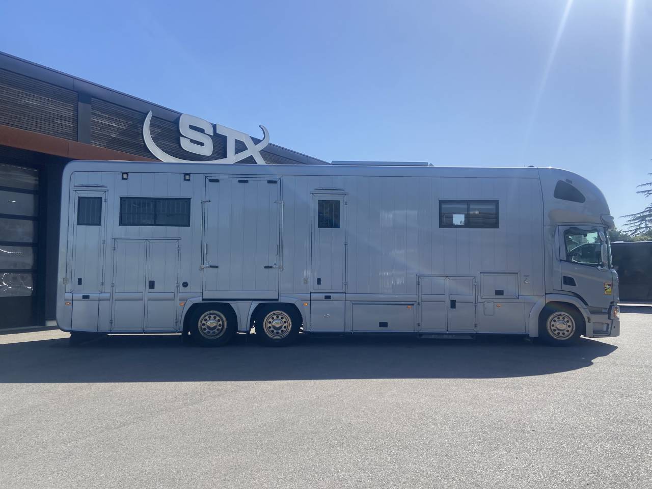 Horsebox NON-HGV STX  2021 Used