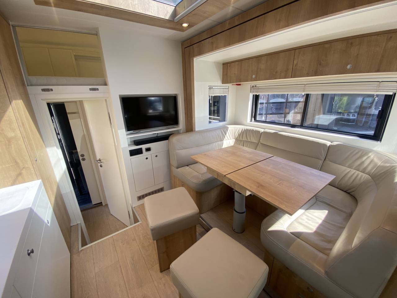 Horsebox NON-HGV STX  2021 Used