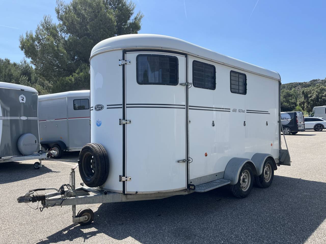 Horse trailer Fautras  3 Stalls 2012 Used