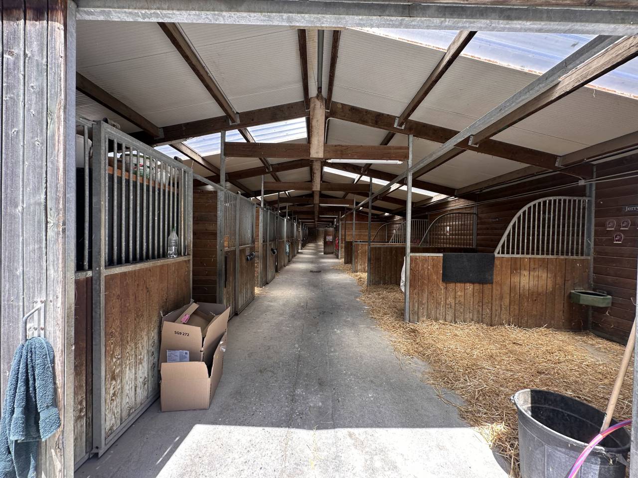 Livery yard  Ain
