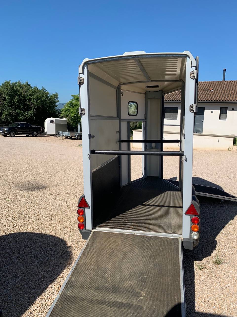 Horse trailer Ifor Williams HB403 1,5 Stalls 2014 Used
