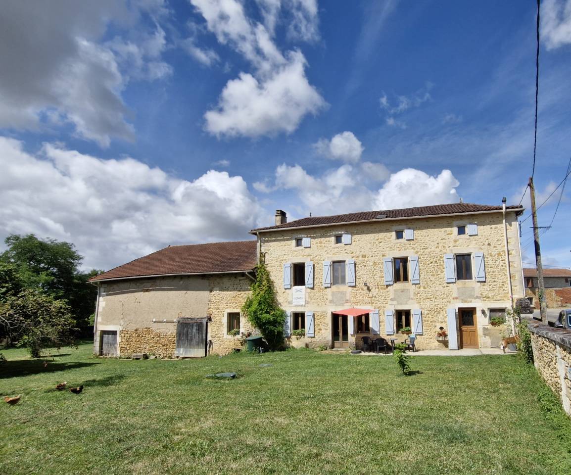 Equestrian property  Charente