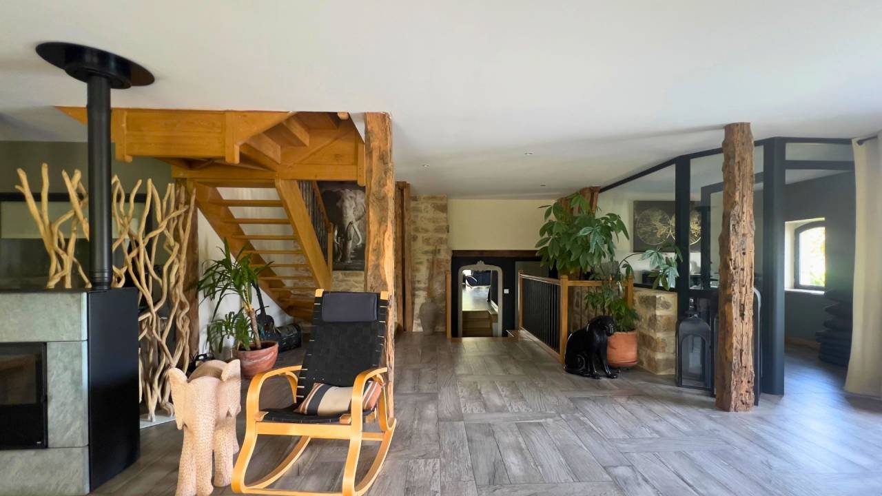 Holiday equestrian property  Lot