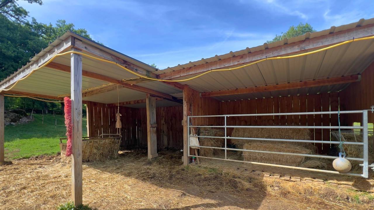 Holiday equestrian property  Lot
