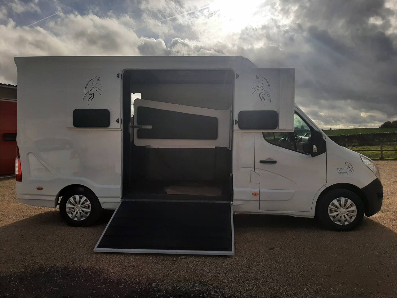 Horsebox HGV Renault Master 2019 Used
