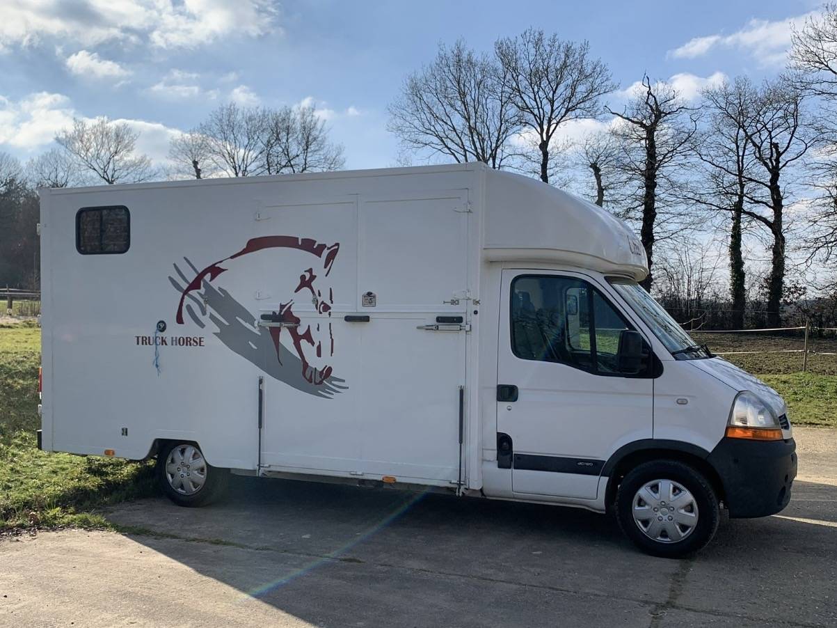 Horsebox HGV Renault Master 2008 Used