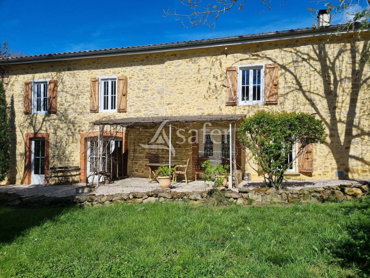 Other country property  Ari&egrave;ge