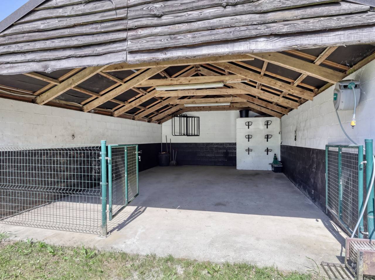 Equestrian property  Luxembourg belge