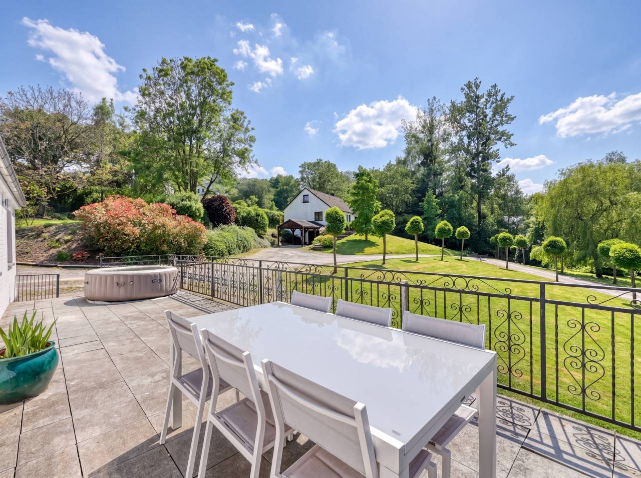 Equestrian property  Luxembourg belge