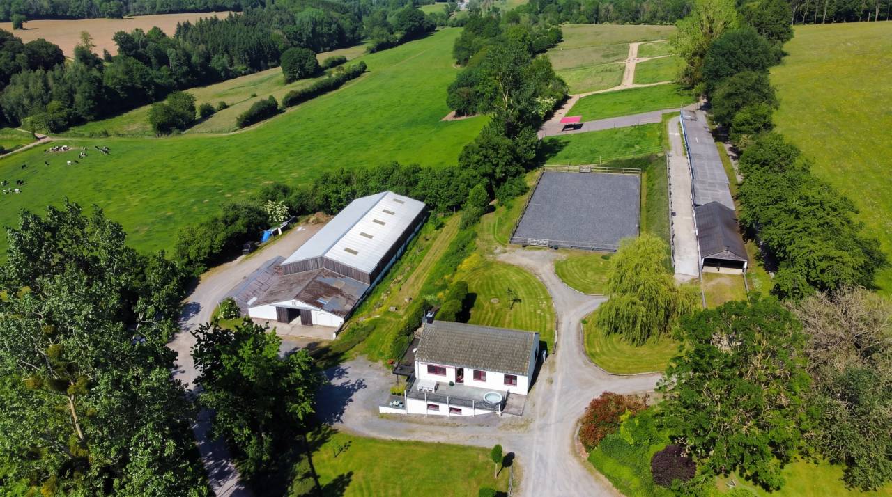 Equestrian property  Luxembourg belge