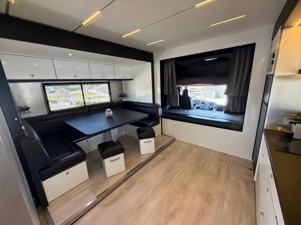 Horsebox NON-HGV Scania Paillard 2018 Used