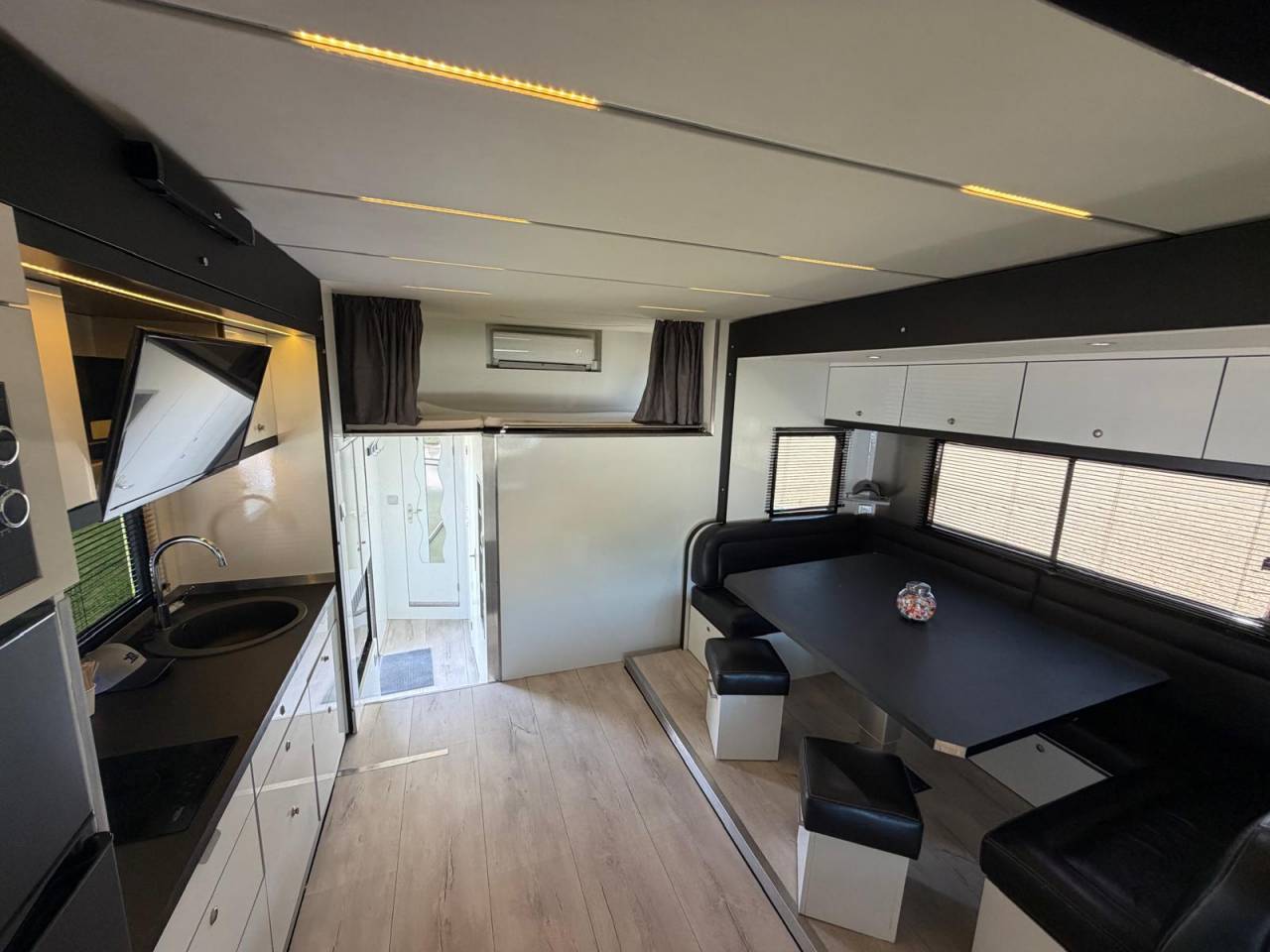 Horsebox NON-HGV Scania Paillard 2018 Used