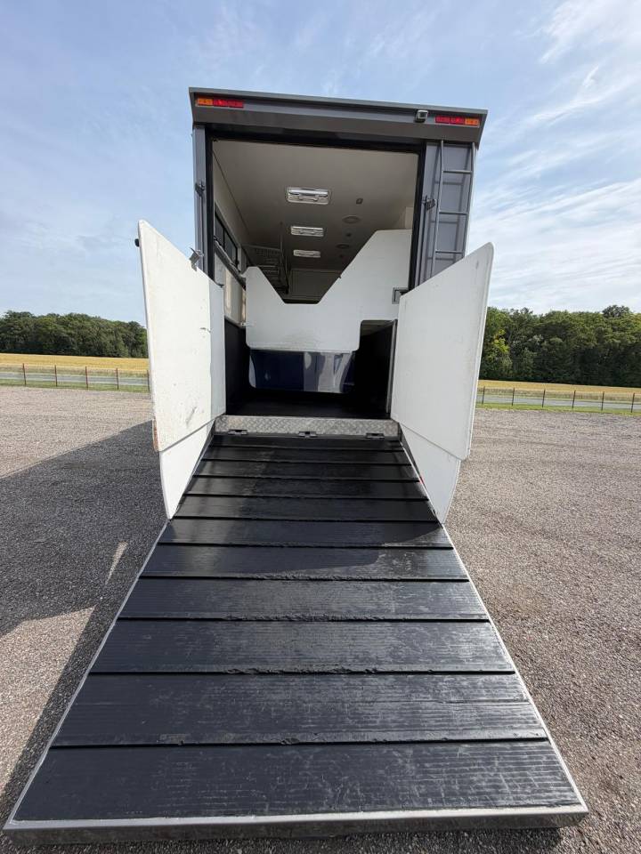 Horsebox NON-HGV Scania Paillard 2018 Used