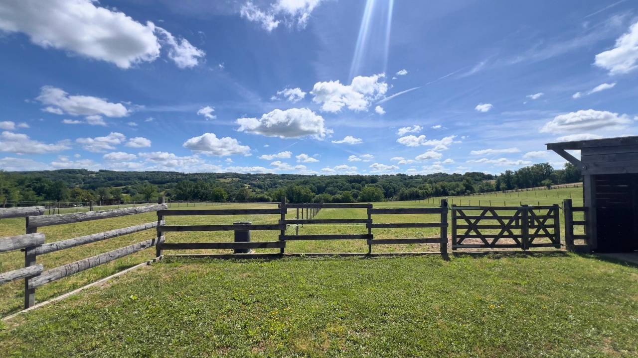 Equestrian property  Lot