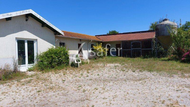 Equestrian property  Gironde